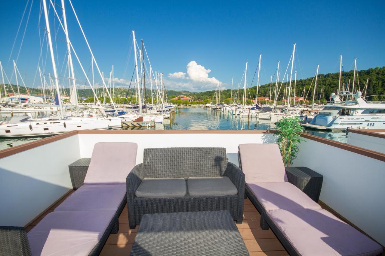 Bamboo Floating House Portoroz Apartman Kültér fotó