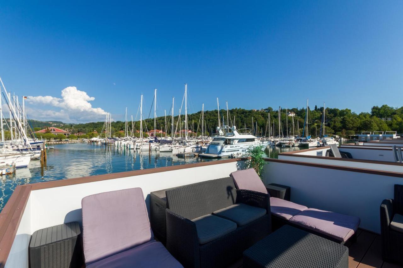 Bamboo Floating House Portoroz Apartman Kültér fotó