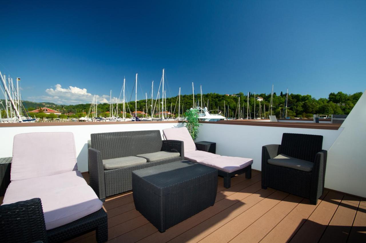 Bamboo Floating House Portoroz Apartman Kültér fotó