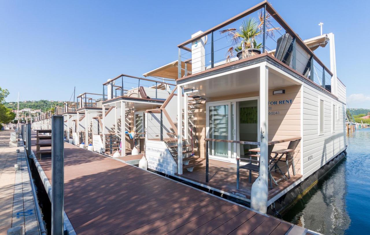 Bamboo Floating House Portoroz Apartman Kültér fotó
