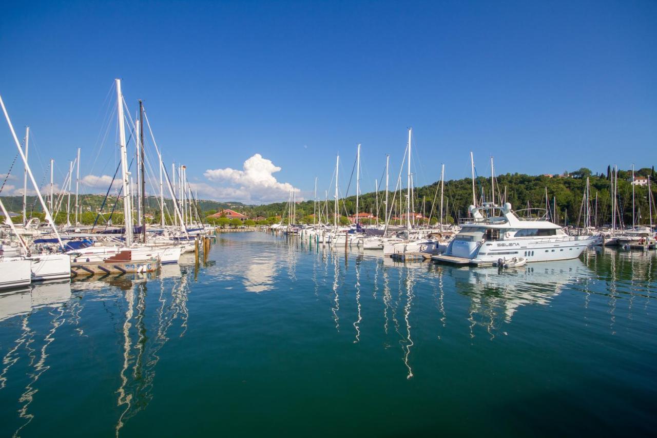 Bamboo Floating House Portoroz Apartman Kültér fotó