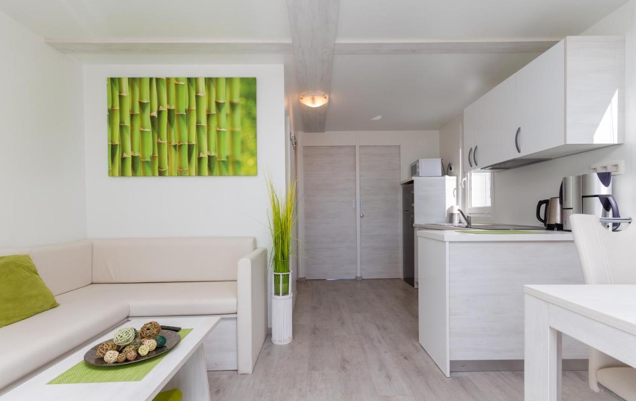 Bamboo Floating House Portoroz Apartman Kültér fotó