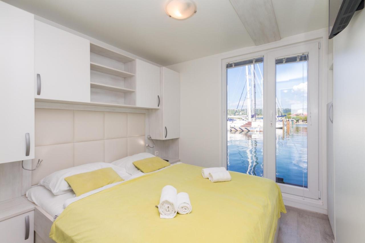 Bamboo Floating House Portoroz Apartman Kültér fotó