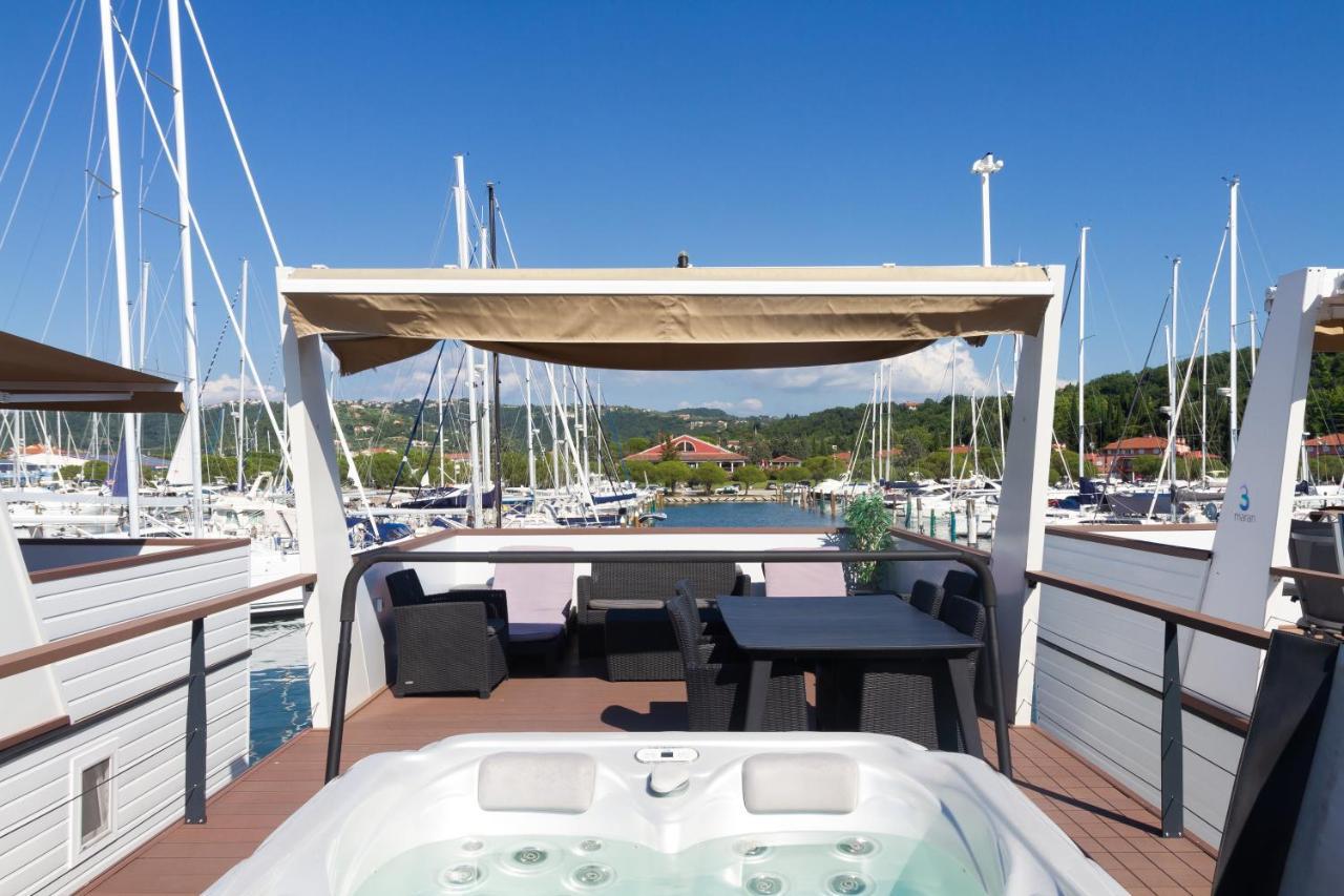 Bamboo Floating House Portoroz Apartman Kültér fotó