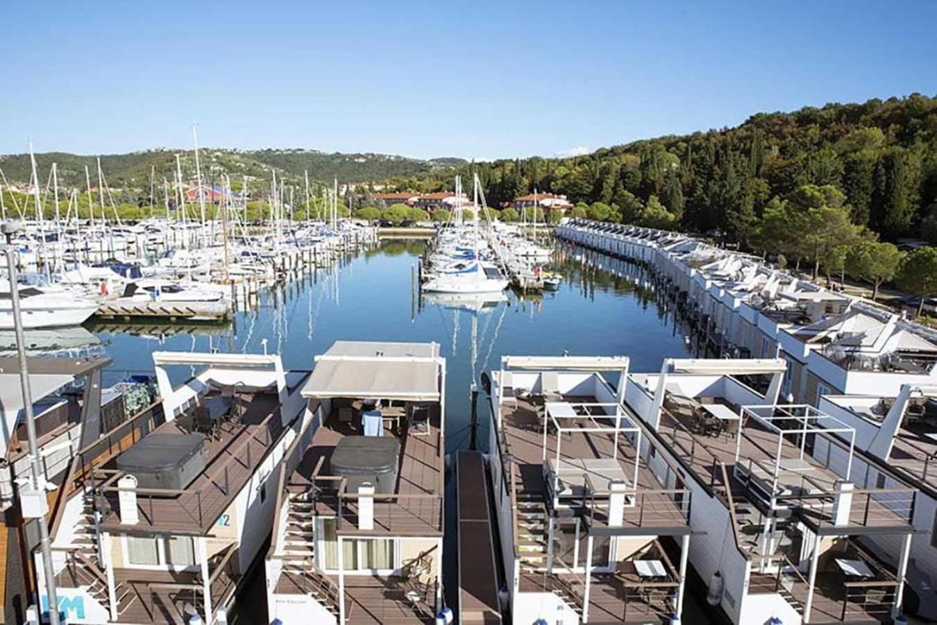 Bamboo Floating House Portoroz Apartman Kültér fotó